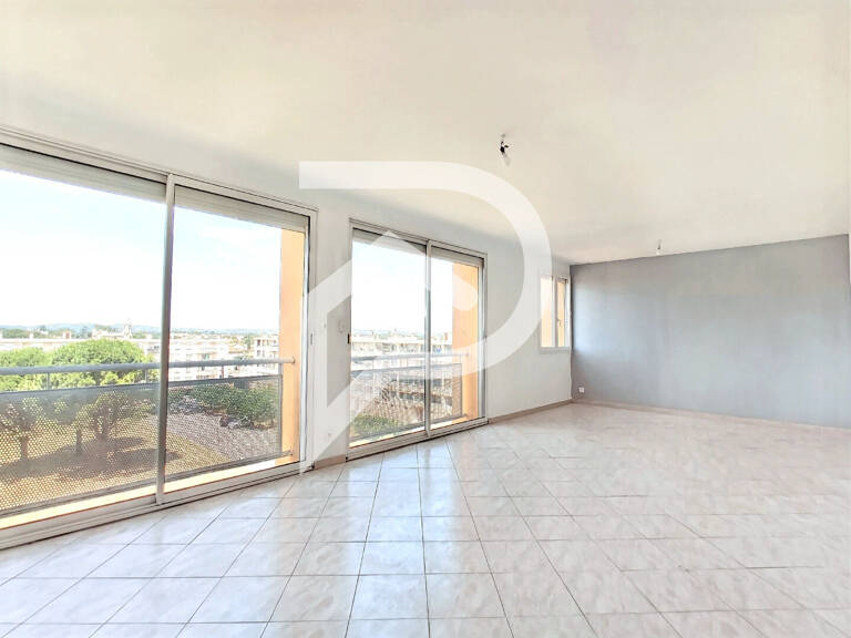 Appartement Le Pontet 4 pièce(s) 85 m2 + cave et garage — photo 1