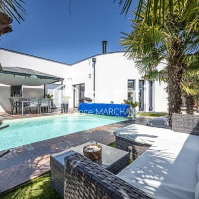 Maison 5 pièces 449000 €