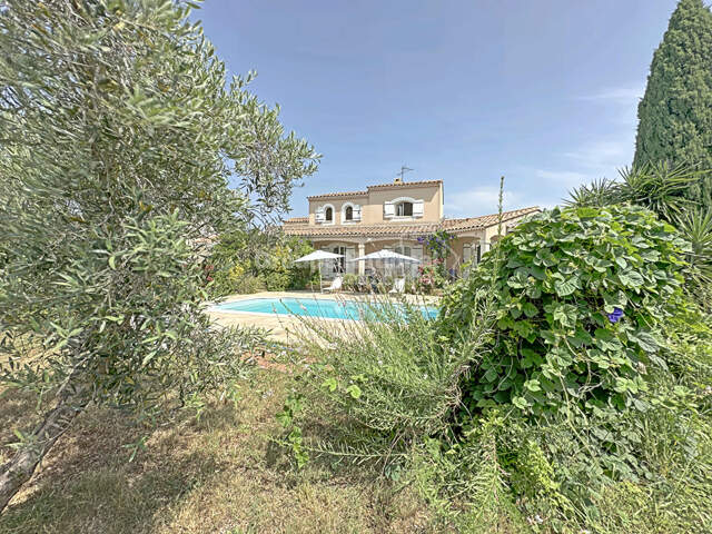 A vendre Campagne Arlésienne Villa  T10 — photo du bien