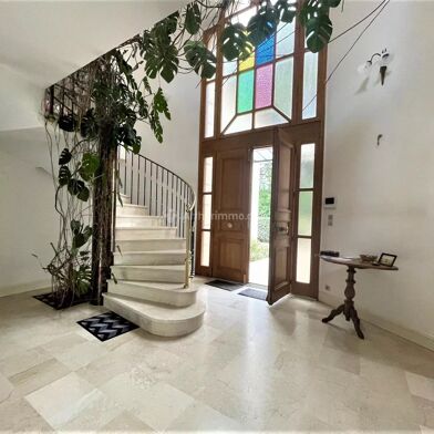 Maison 7 pièces 680000 €