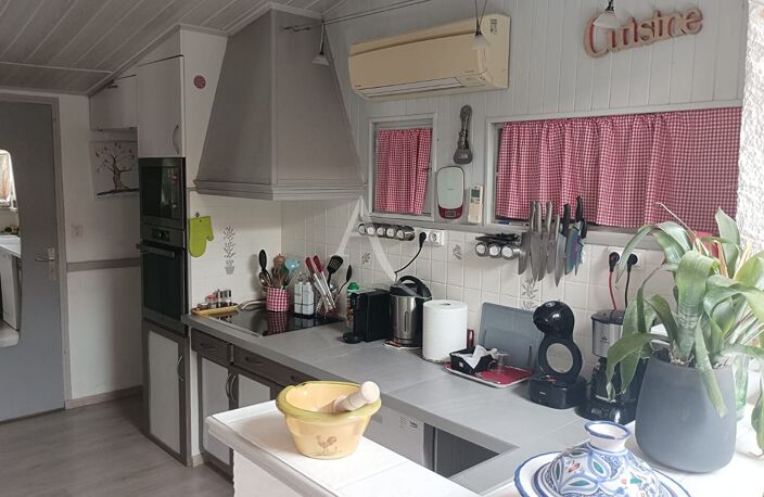 Frontignan plage (1ère ligne) - Maison de type 4 de 103M² avec garage — photo 5