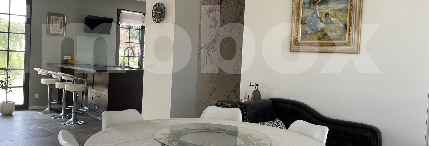 Maison 8 Pièces 196 m² à vendre à Carquefou (44470)