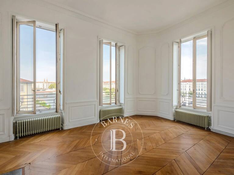 Lyon 5ᵉ – Vieux Lyon – Appartement d'angle de 203 m² – Vues Saône et Palais Saint-Jean — photo 1