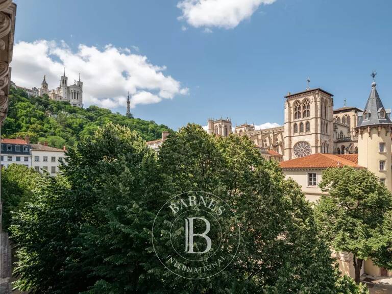 Lyon 5 - Vieux Lyon - Appartement d'angle d'exception de 89.8m² - Vues Palais Saint-Jean et Fourvière — photo 1