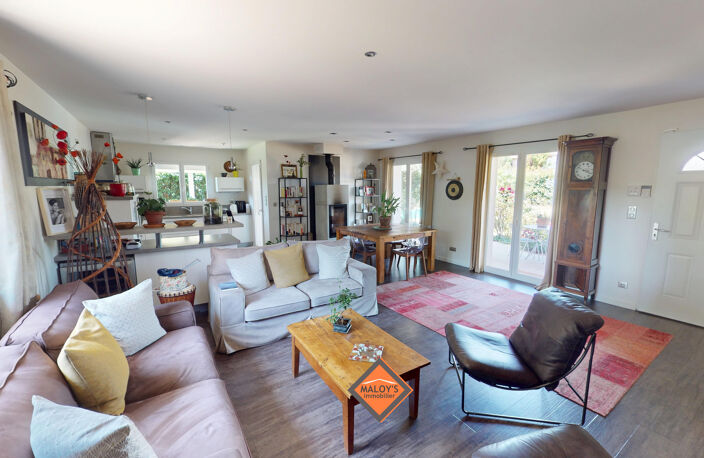RARE! Villa Plain-Pied 186m² sol, piscine, 6 chambres, 900m² terrain paysagé, CHAZAY! — photo 4