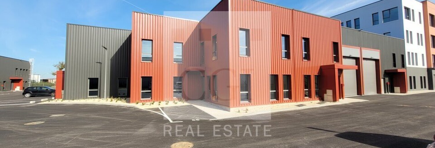 Commerce  460 m² à louer à Chassieu (69680)