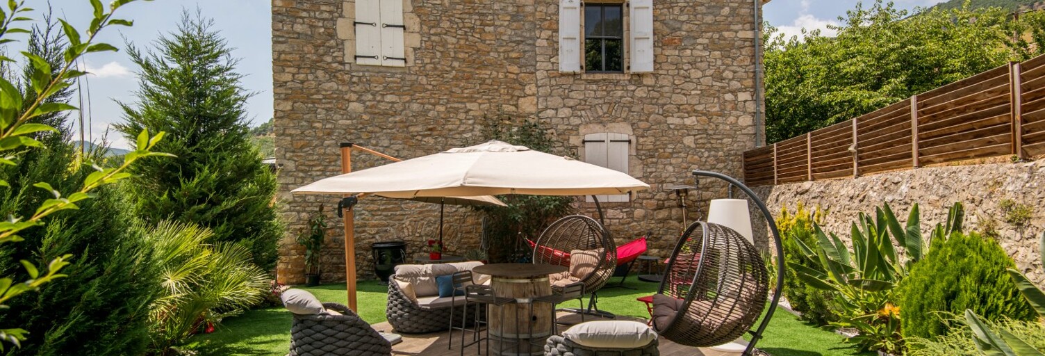 Maison 10 Pièces 350 m² à vendre à Compeyre (12520)