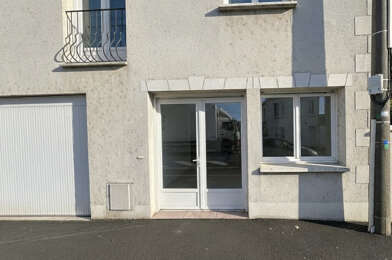 Commerce 3 pièces 830 €