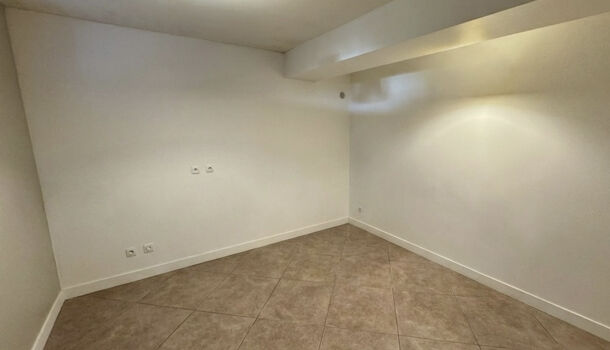 Local commercial 3 pièces  à louer Saint-Pierre-des-Corps 37700