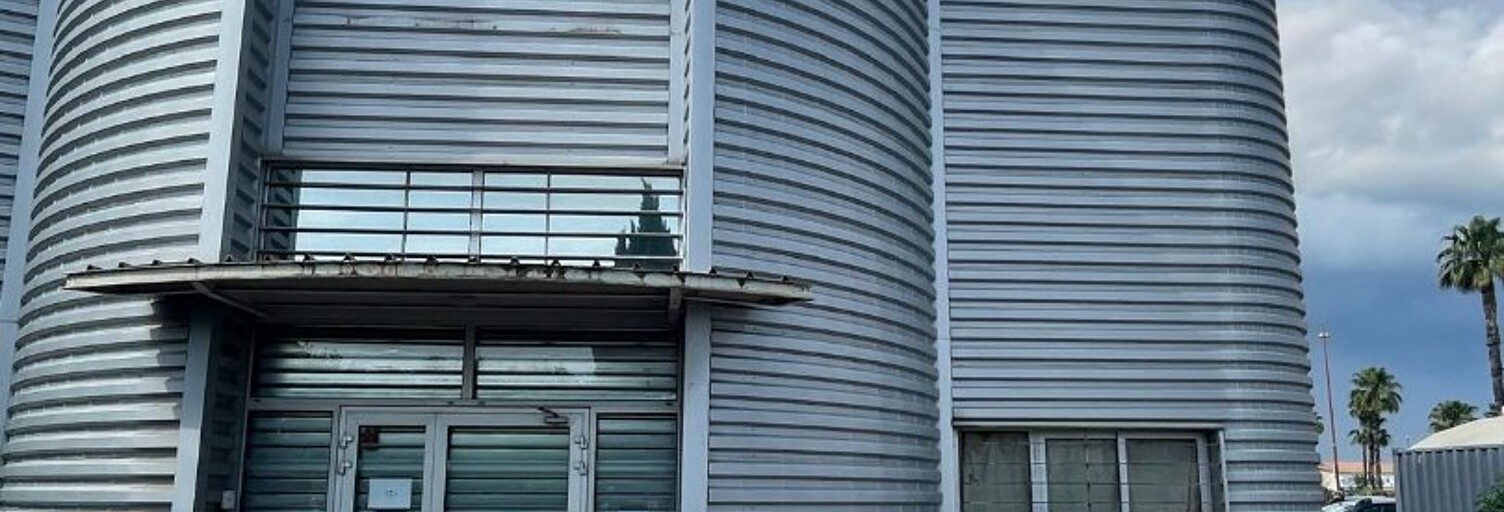 Commerce  211 m² à louer à Baillargues (34670)