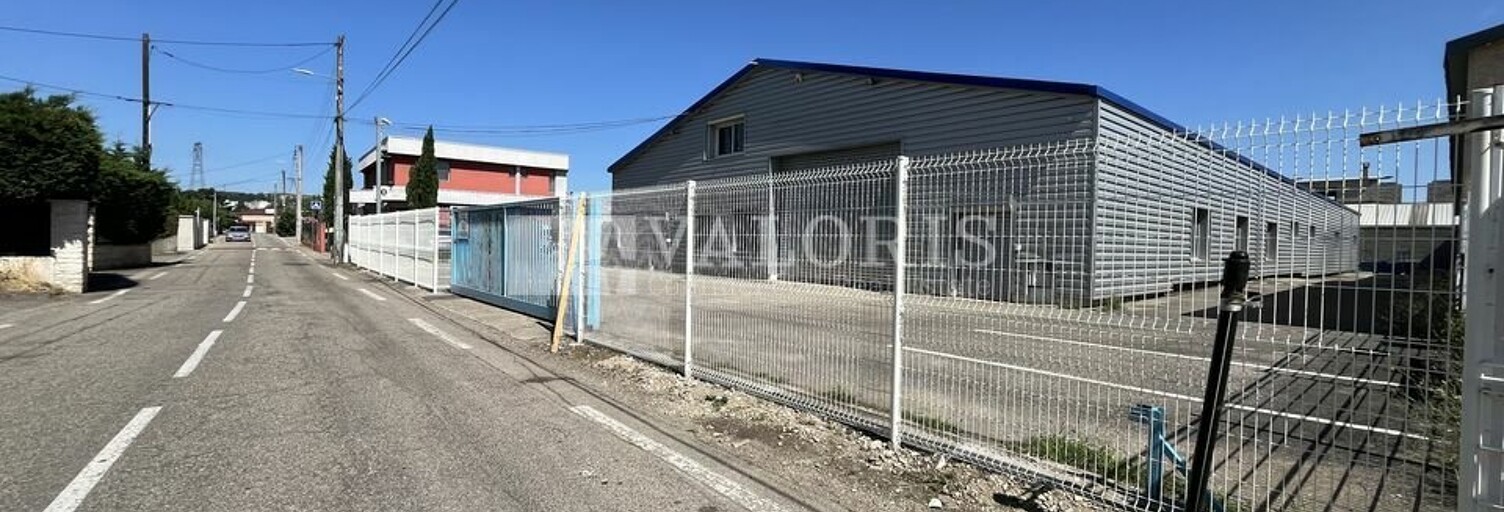 Commerce  1200 m² à louer à Irigny (69540)
