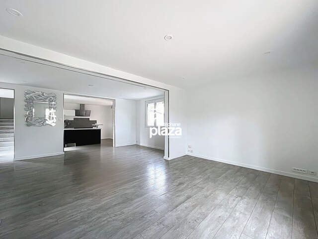Exclusivité Plaza - La Salvetat Saint Gilles - Maison T4  de 122 m2 sur un terrain de 730m² avec garage — photo du bien