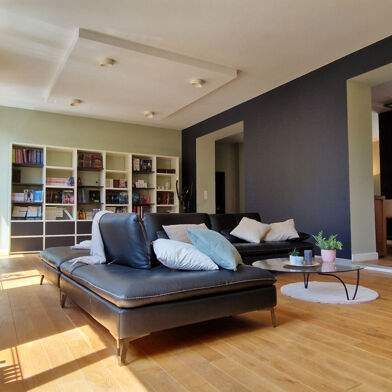 Appartement 7 pièces 305000 €