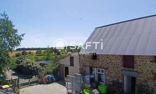 Commerce  8768 m² à vendre à Brains-sur-les-Marches (53350)