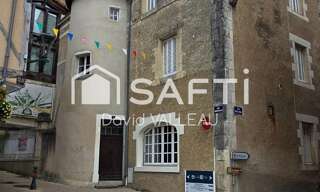 Maison 8 Pièces 225 m² à vendre à Montmorillon (86500)