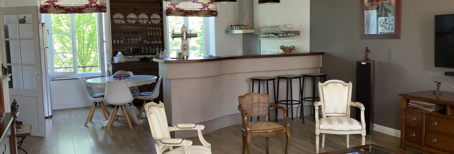 Maison 9 Pièces 250 m² à vendre à La Courtine (23100)