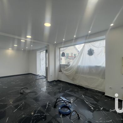 Immeuble  290000 €