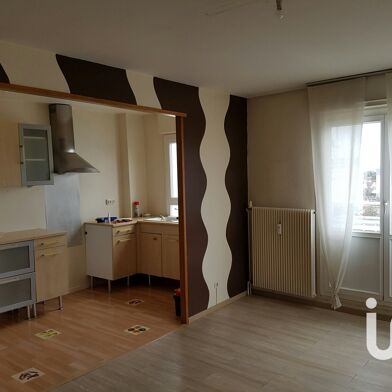 Appartement 3 pièces 755 €