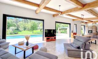 Maison 8 Pièces 290 m² à vendre à Bagnols-en-Forêt (83600)