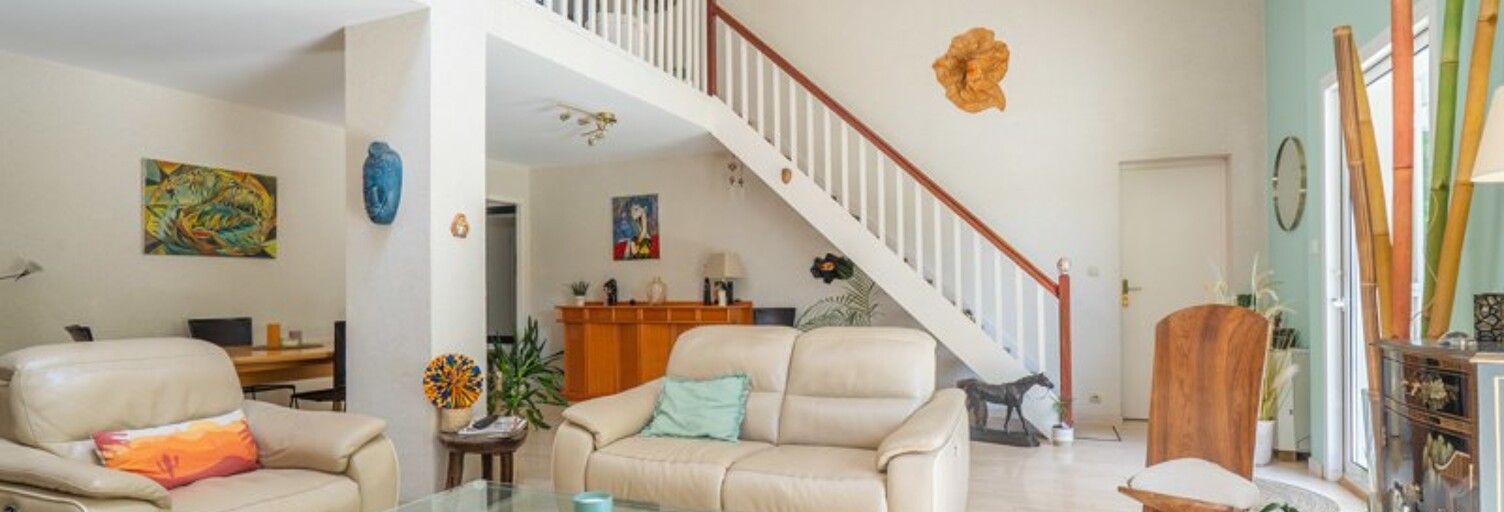 Maison 6 Pièces 145 m² à vendre à Saint-Jean-d'Illac (33127)