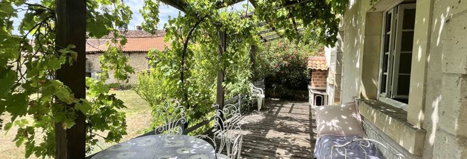 Maison 7 Pièces 230 m² à vendre à Saint-Séverin (16390)