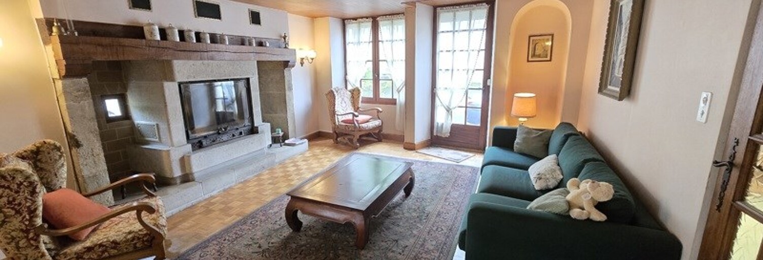 Maison 7 Pièces 141 m² à vendre à Azerat (24210)