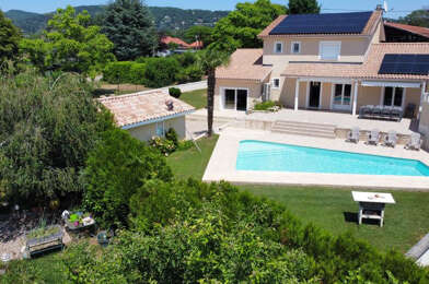 Maison 6 pièces 740100 €