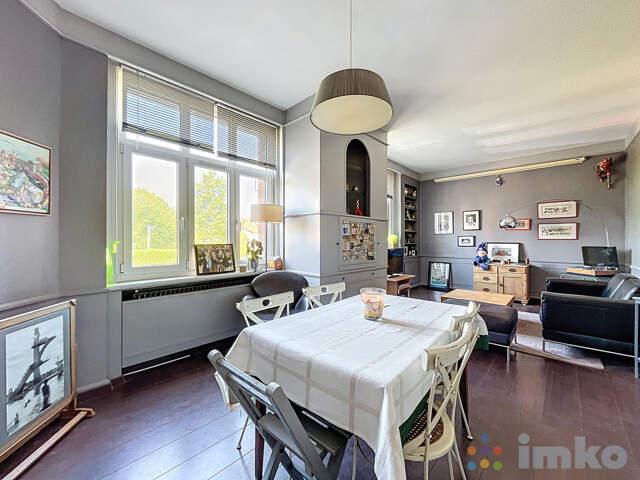  Croisé Laroche : bel emplacement pour cet appartement avec — photo du bien