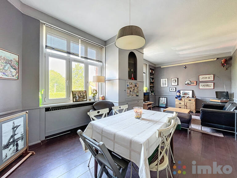  Croisé Laroche : bel emplacement pour cet appartement avec — photo 1