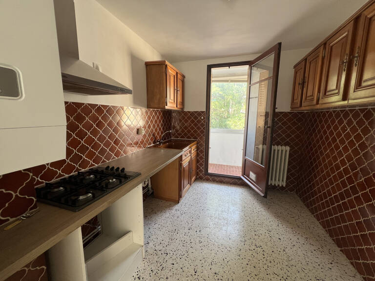 T3 DE 71 M2 PLUS 2 LOGGIAS GGE ET CAVE — photo 1