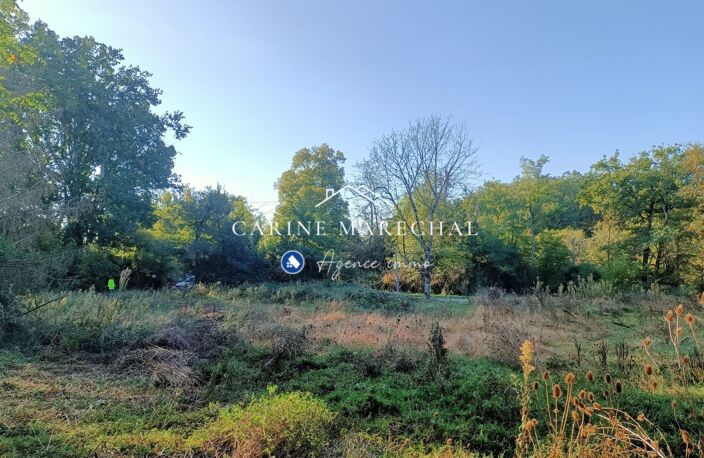 Terrain 2020 m²  Hors lotissement  Possibilité 2 maisons — photo 3
