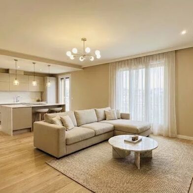 Appartement 4 pièces 370000 €