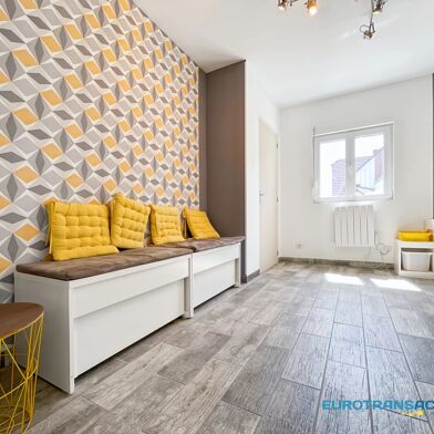 Commerce 4 pièces 835 €