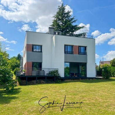 Maison 7 pièces 835000 €