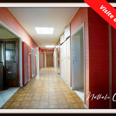 Appartement 8 pièces 229000 €