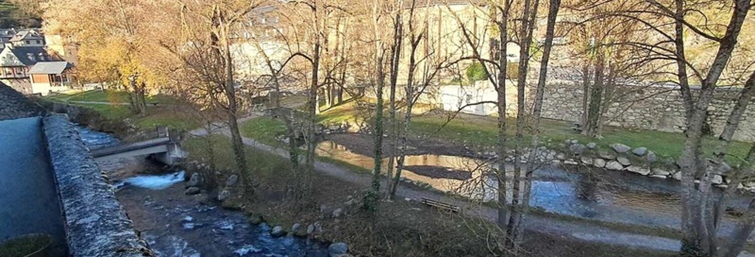 Immeuble  228 m² à vendre à Arreau (65240)