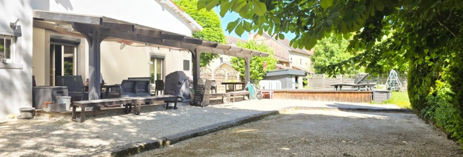 Maison 9 Pièces 340 m² à vendre à Bavans (25550)