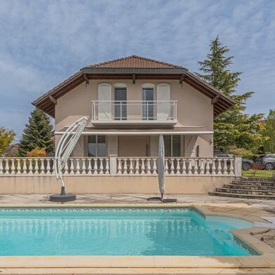 Maison 6 pièces 695000 €