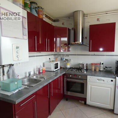 Appartement 3 pièces 800 €