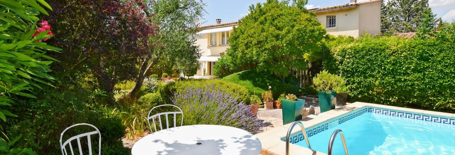 Maison 5 Pièces 159 m² à vendre à Uzès (30700)