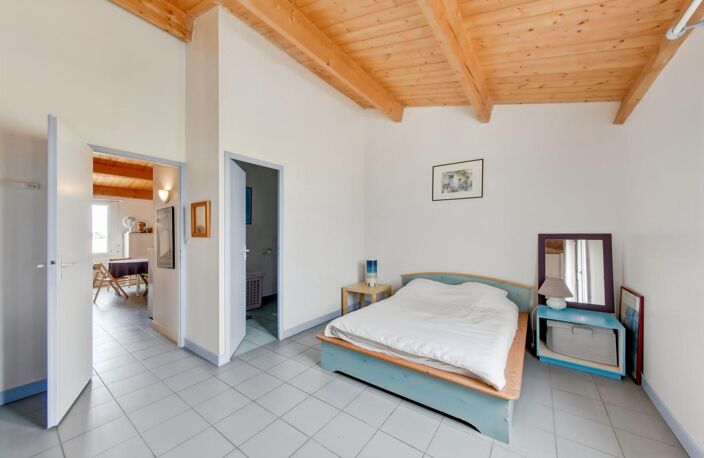 Ensemble immobilier proche centre historique St Martin de Ré — photo 5
