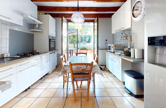 Maison 130m2 avec garage et jardin — photo 5