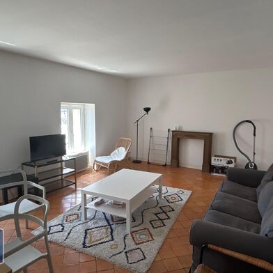 Appartement 4 pièces 1360 €