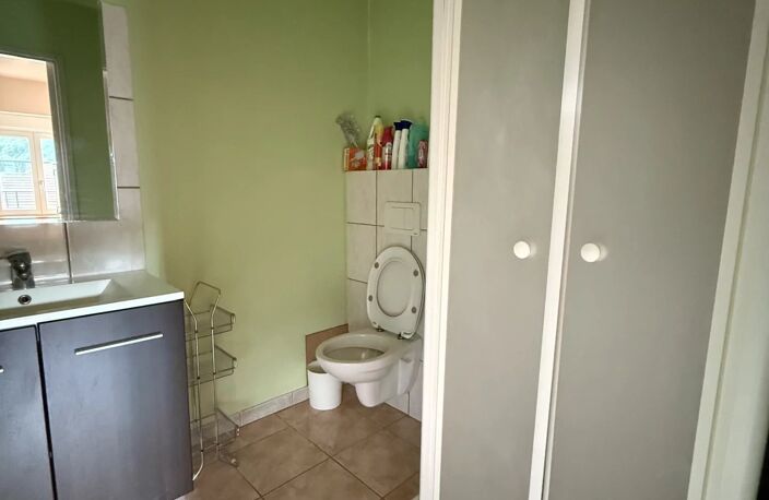 A LOUER APPARTEMENT 1 PIECE MEUBLE — photo 4