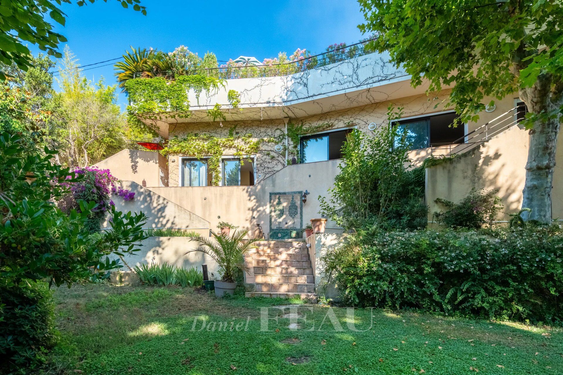 Villa / Maison  T9 à vendre Marseille 7eme 13007