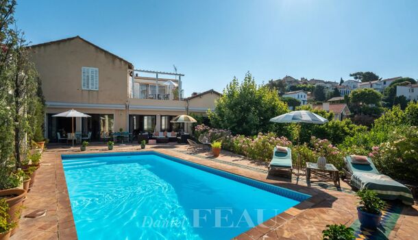 Villa / Maison 9 pièces  à vendre Marseille 7eme 13007