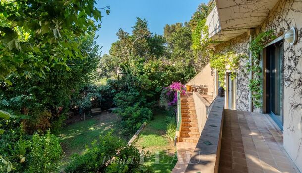 Villa / Maison 9 pièces  à vendre Marseille 7eme 13007