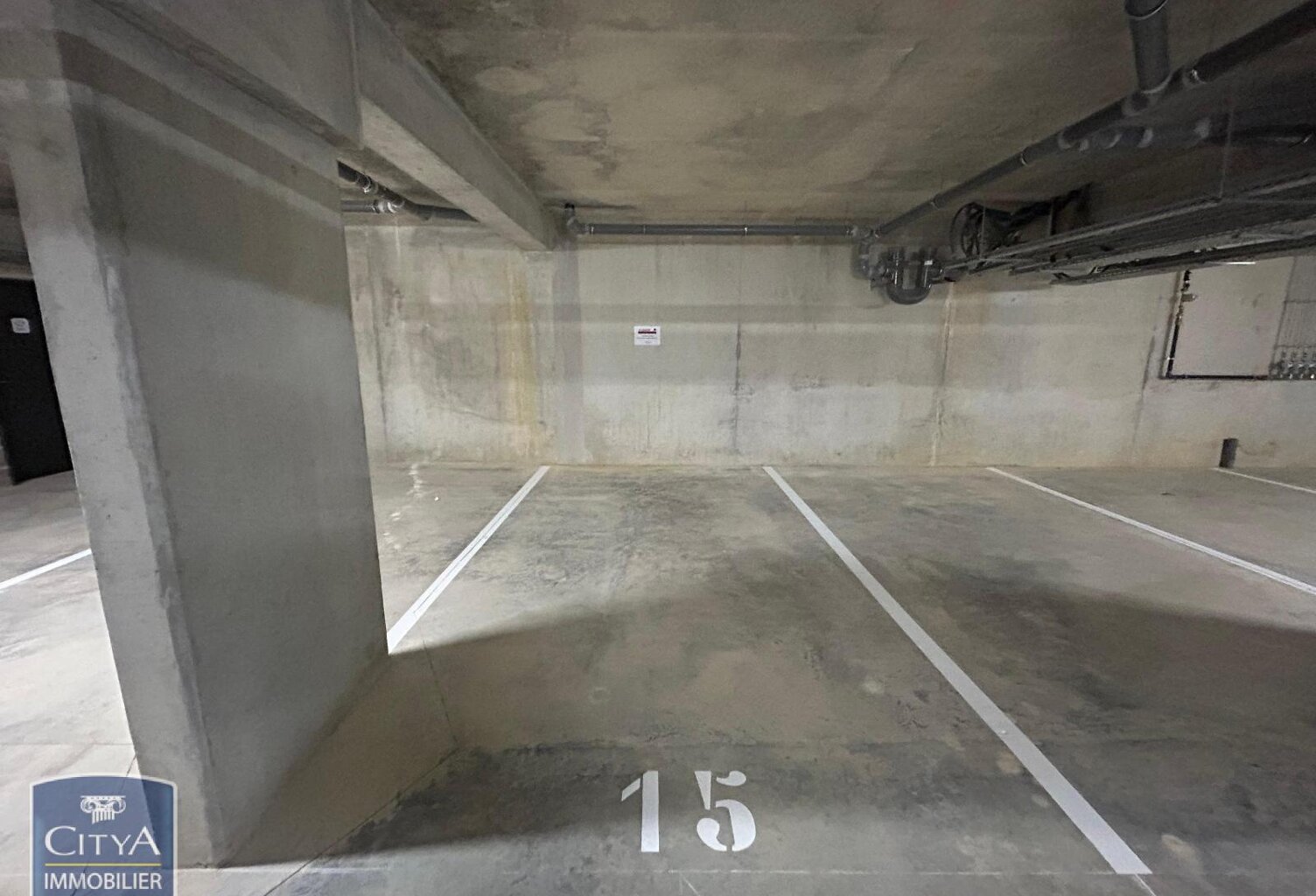 Location garage   à Tours (37100) — photo 1