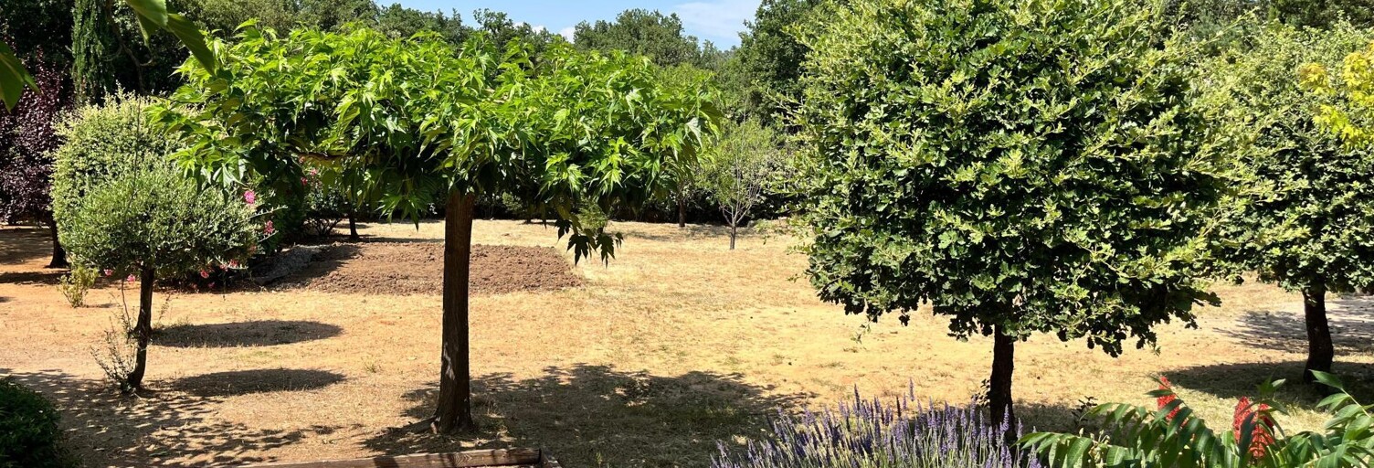 Terrain  1302 m² à vendre à Garéoult (83136)