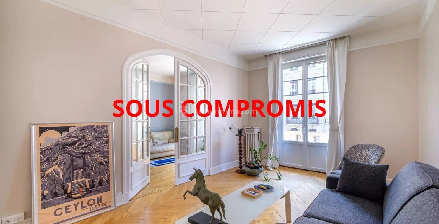 APPARTEMENT TRES GRAND T2 de 72 m²-MASSENA LYON 6 — photo 1